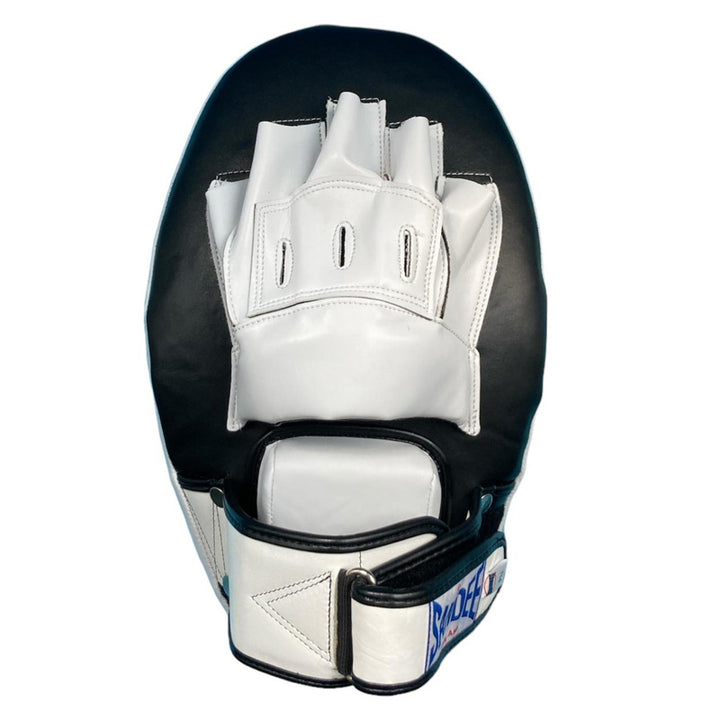 XL Focus Curved Black-White